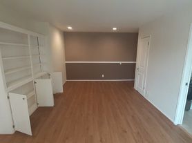 5929 Laurel Canyon Blvd