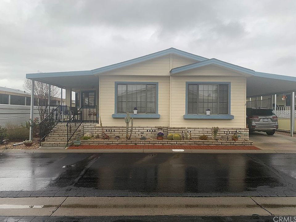 1st image of 1300 W Menlo Ave Space 196