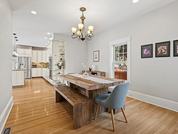 3rd image of 20 Maple St