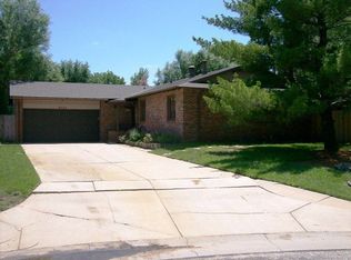 9525 E Lincoln Ct, Wichita, KS 67207