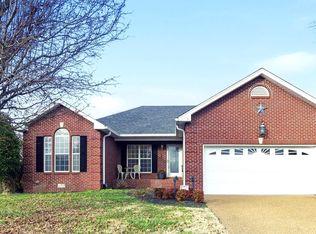 1122 Wedgewood Dr, Gallatin, TN 37066