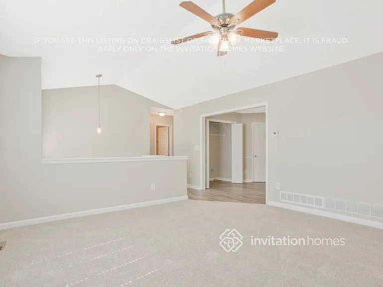 301 Willow Ln — Photo 9