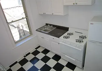 Rented by Roselyn  Fortuna LLC