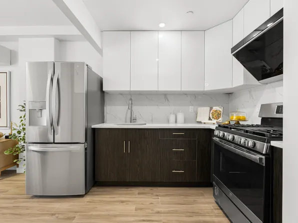 70-65 Queens Boulevard image 7 of 18