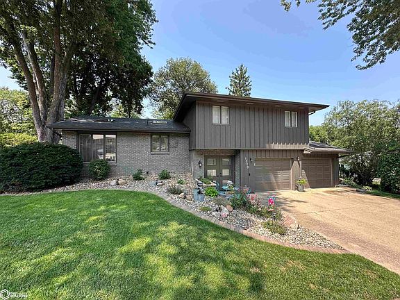 2nd image of 1310 Onyx Dr