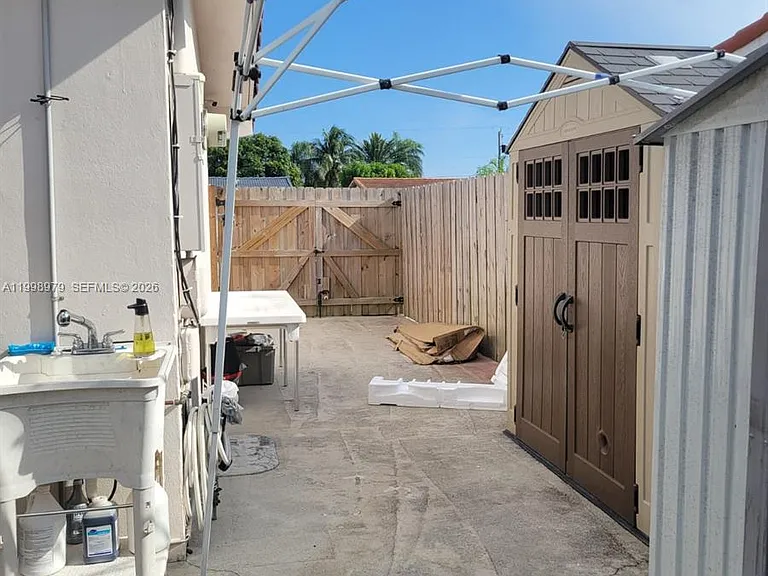 8245 SW 43rd St — Photo 23