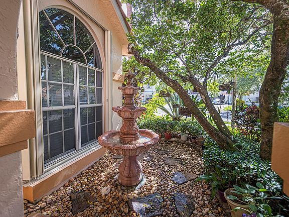 5th image of 6851 NW 29th Court