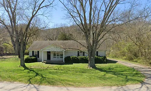 565 Dixon Springs Hwy Photo 1