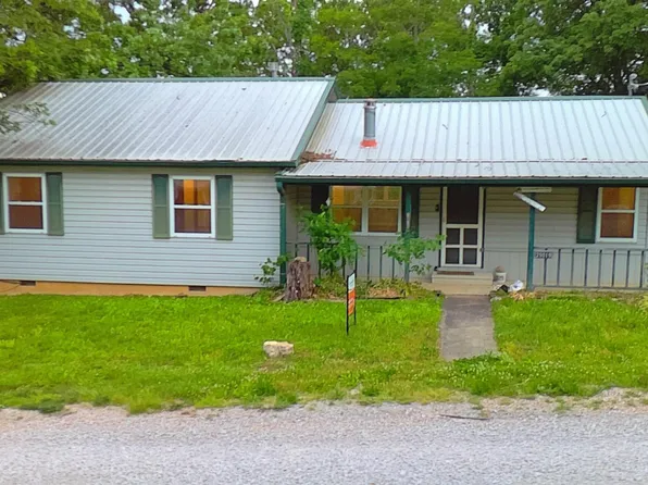 29019 September Dr, Warsaw, MO 65355