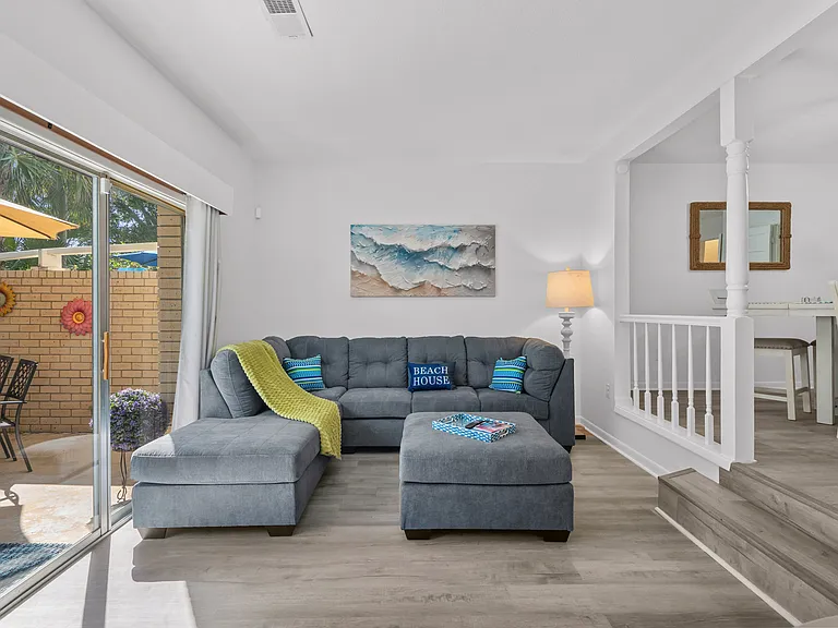 4701 N Kings Hwy #10 — Photo 18