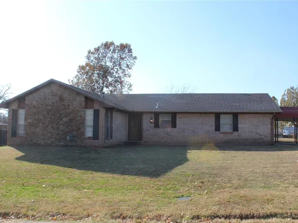 211 N Dewey Ave, Chandler, OK 74834