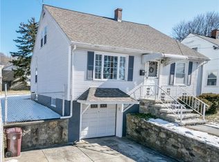 147 Papineau Ave, Woonsocket, RI 02895