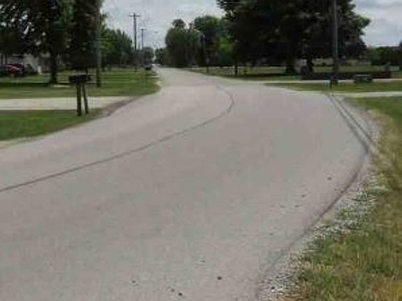 Exterior Neighborhood (street photo)