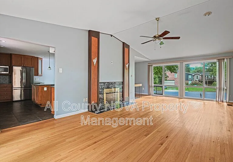 8108 Timber Valley Ct — Photo 19