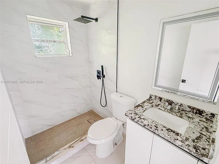 8035 Lake Dr #205 — Photo 10