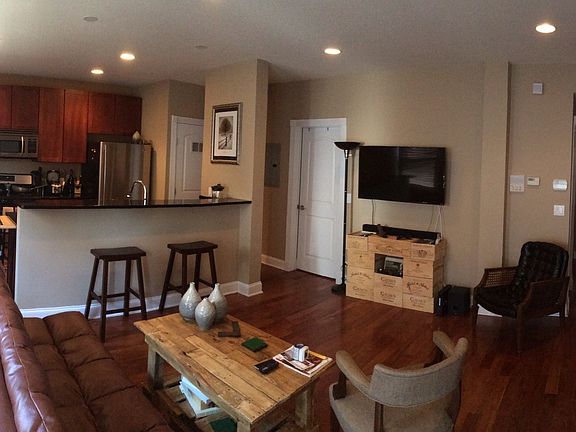 3rd image of 4444 N Damen Ave APT 3W