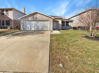 5441 Temecula Rd, Fort Worth, TX 76244