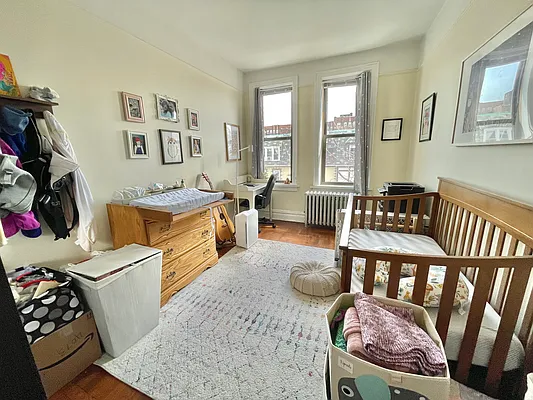 Rented by Keller Williams NYC | media 23