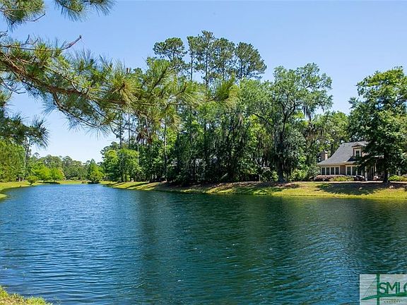 3rd image of 127 Waterway Dr