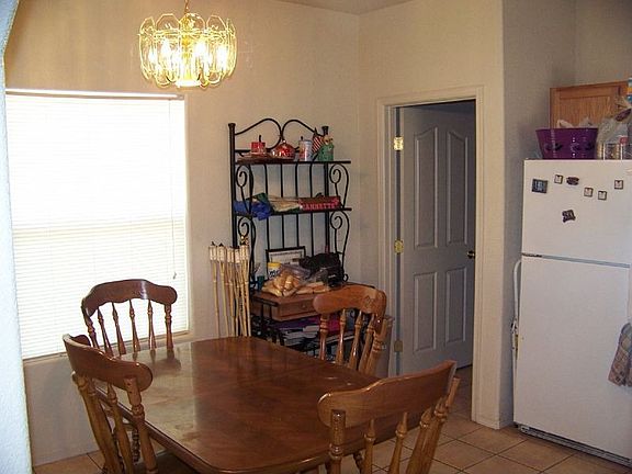 5th image of 1000 Aguilera Ct