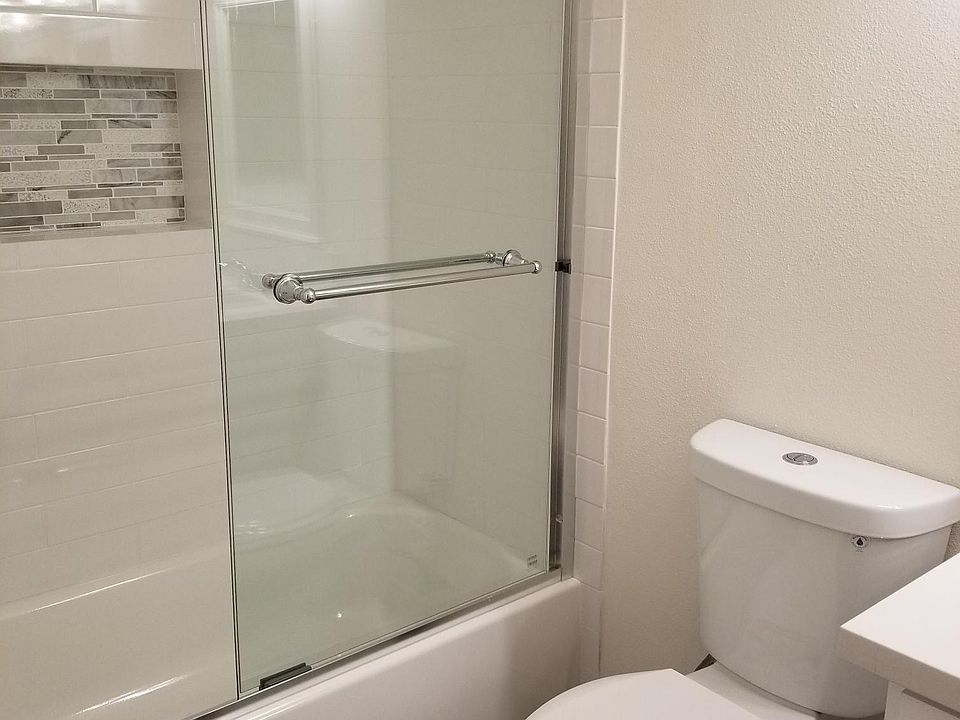 1st image of 2250 N Niagara St APT 202