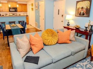 1077 Mansfield Ct, Norcross, GA 30093