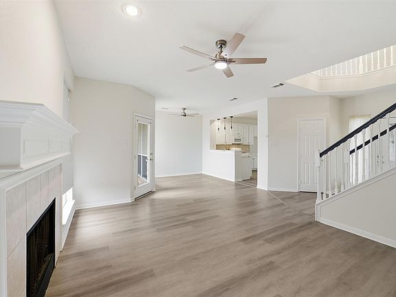 4th image of 2110 Ridge Wood Ln