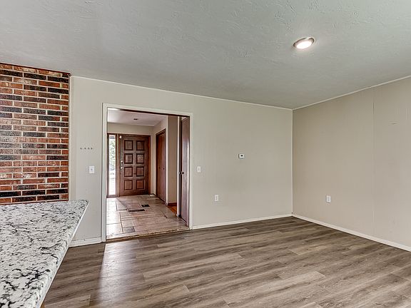 5th image of 27115 Western Ave