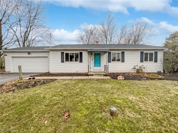 484 S Hametown Rd, Akron, OH 44321