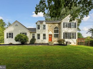 8 W Bishop Hollow Rd, Media, PA 19063