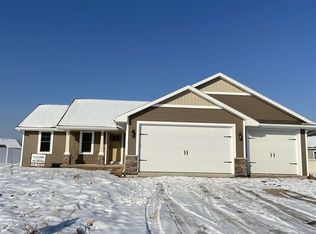 4961 Silkwood Cir, Appleton, WI 54913