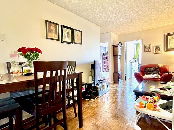 4th image of 404 E 79th St APT 8D