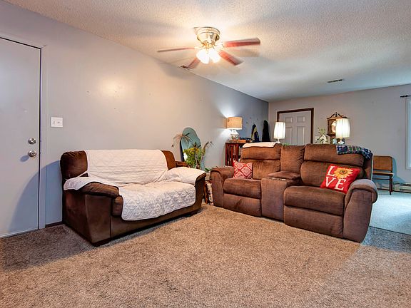 2nd image of 2844 N Summit Avenue