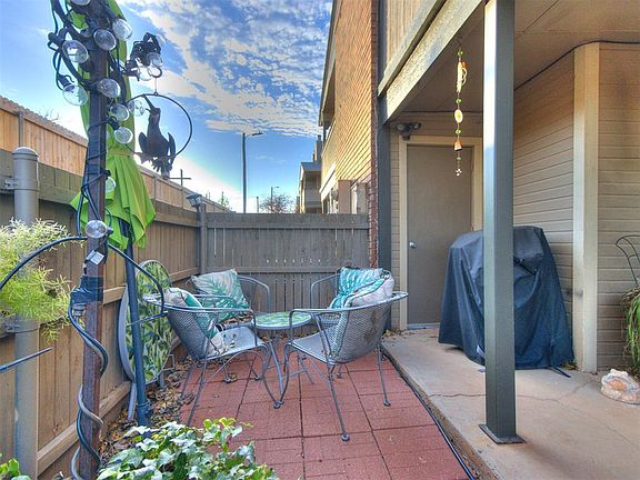 2nd image of 11401 Springhollow Rd APT 104