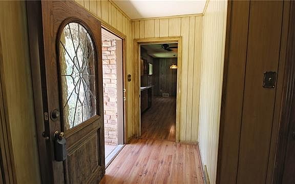 5th image of 3442 Woodridge Dr