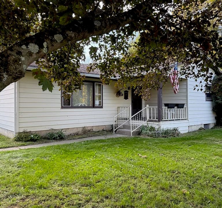 1st image of 109 Oak Hill Rd