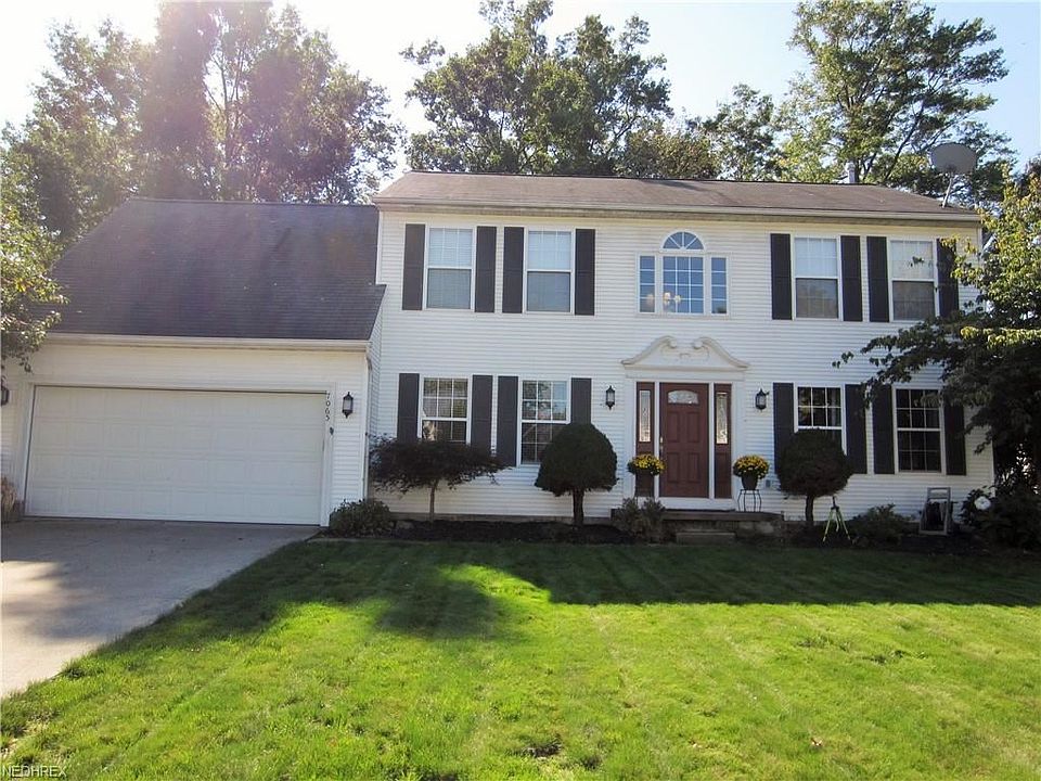 1st image of 7065 Oak Tree Dr