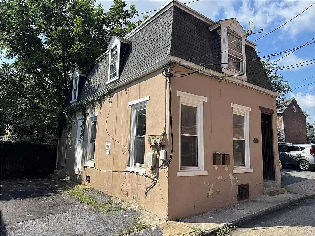 1 bed, 1.0 bath, 900 sqft, $1,150 — Photo 3