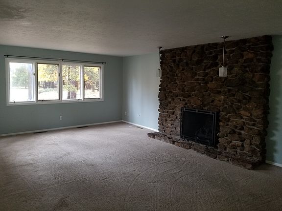 2nd image of 19703 Dell Dr #7019