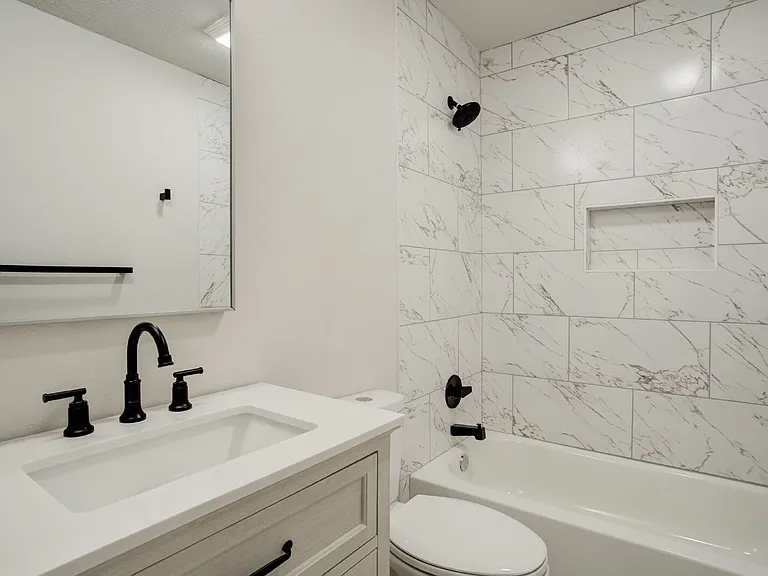226 Hickory St #B — Photo 15