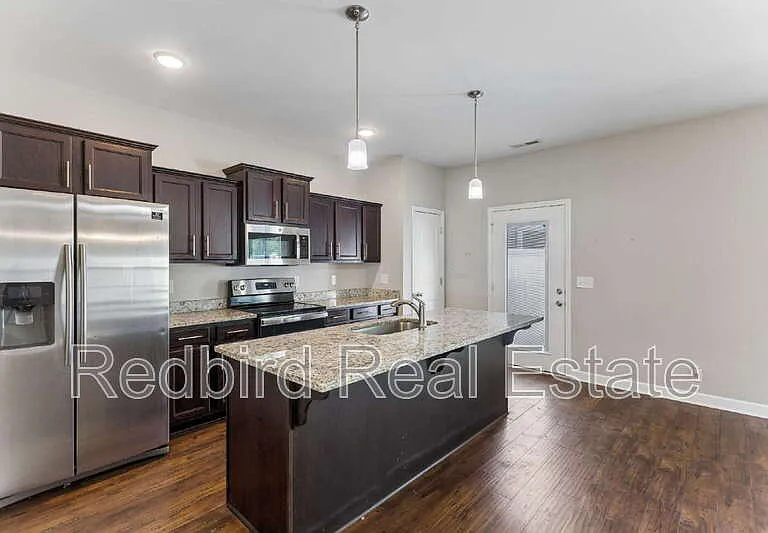 248 Rowlette Cir — Photo 8