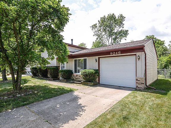 2nd image of 9246 Abbey Ln