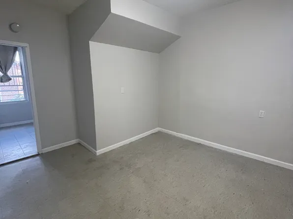 4016 14th Avenue image 1 of 7