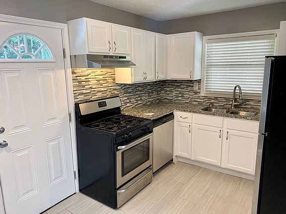 4th image of 1784 Arkose Dr SE