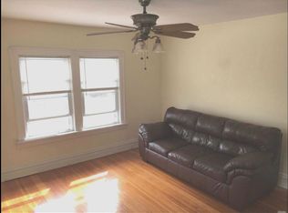 26 Fremont St, Lindenhurst, NY 11757