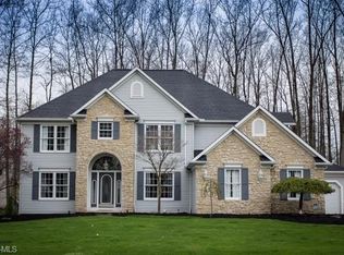 428 Moorewood Ave, Avon Lake, OH 44012