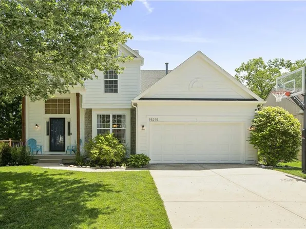 15215 W 156th Ct, Olathe, KS 66062