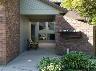 381 Timber Dr, Coloma, MI 49038