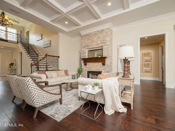 30 BLUE HOLE Court, St. Johns, FL 32259