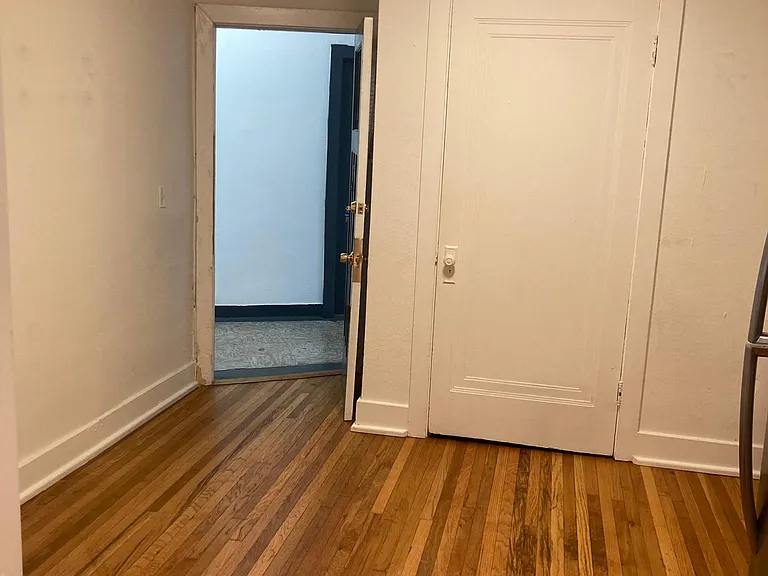 7217 Lanham Ave #202 — Photo 2